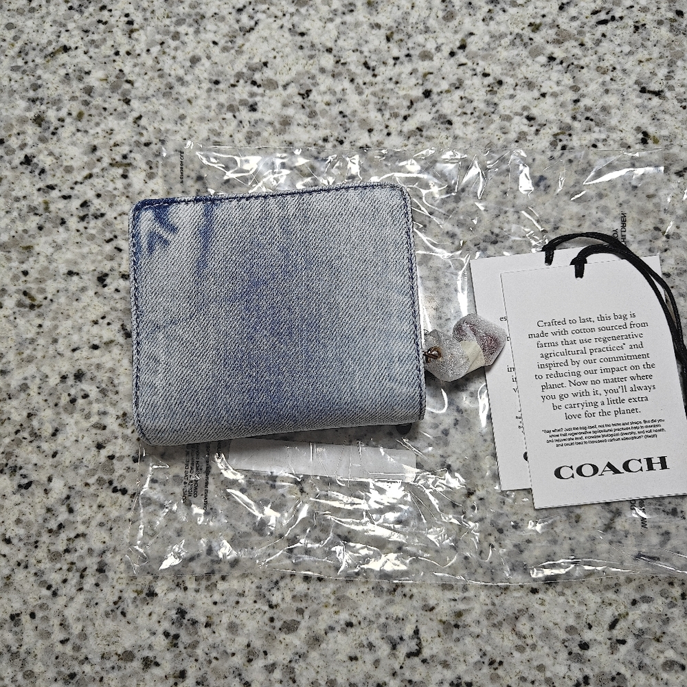 Coach Snap Wallet In Loved Denim With Charm - Picture 9 of 10